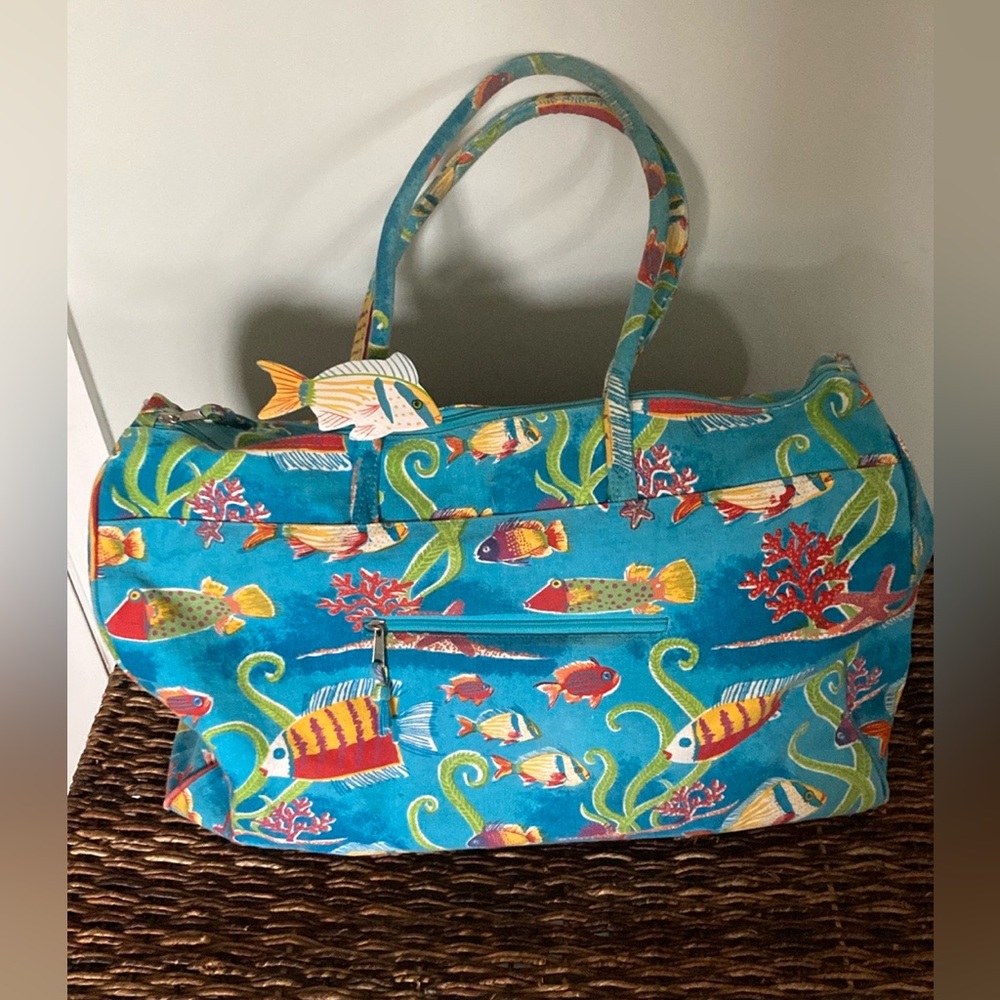 Cappelli Straworld Inc. Colorful Fish Print beach/pool bag